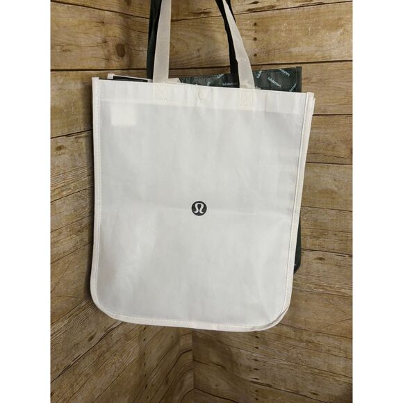 LULULEMON SHOPPING BAG BUNDLE 2 LARGE 3 SMALL - Picture 3 of 8